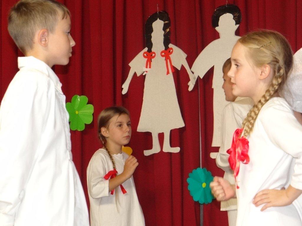 Prvi dječji folklorni susreti u Žiškovcu