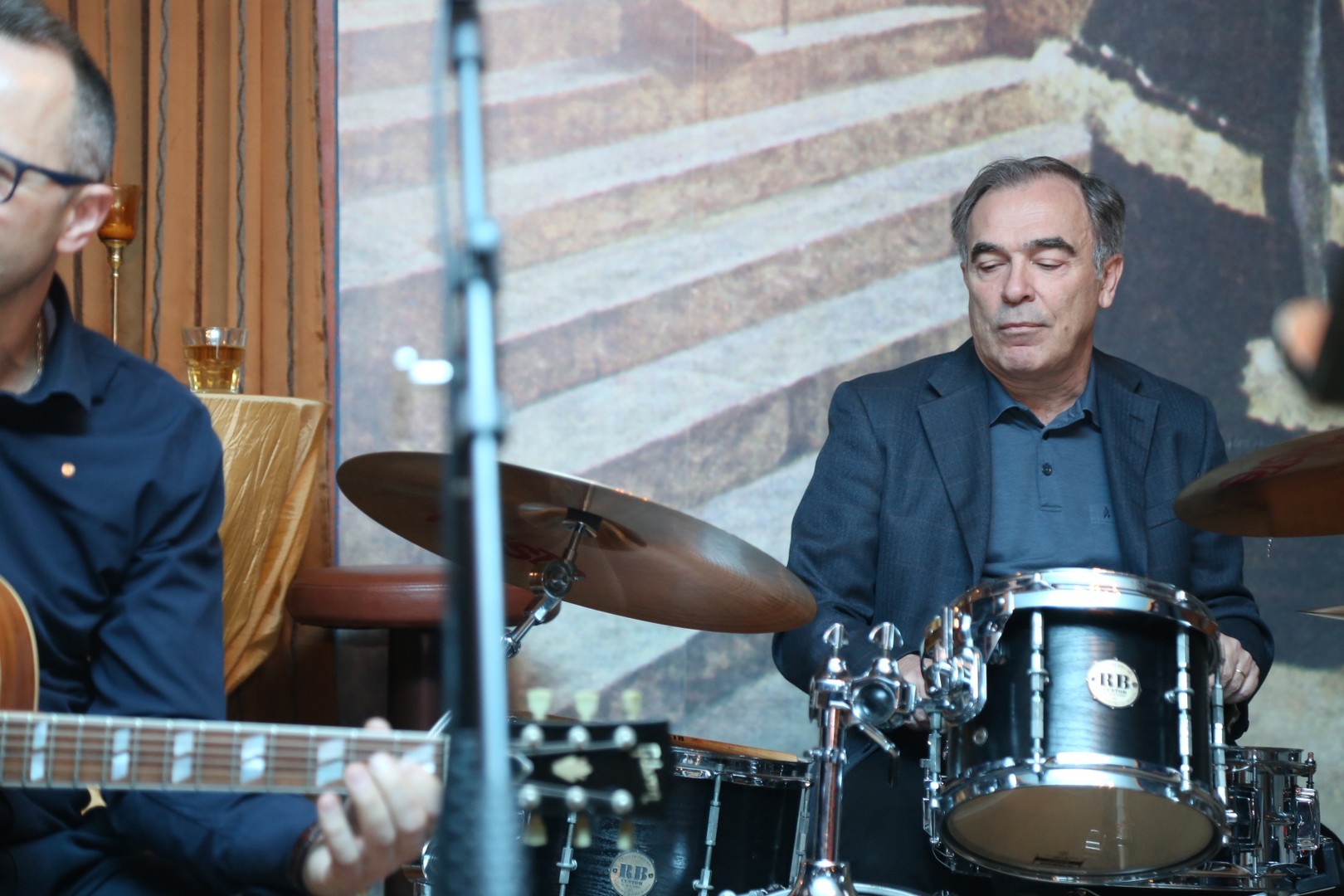 Legendarni Stjepan Jimmy Stanić u Gradskoj kavani Čakovec povodom Dana žena