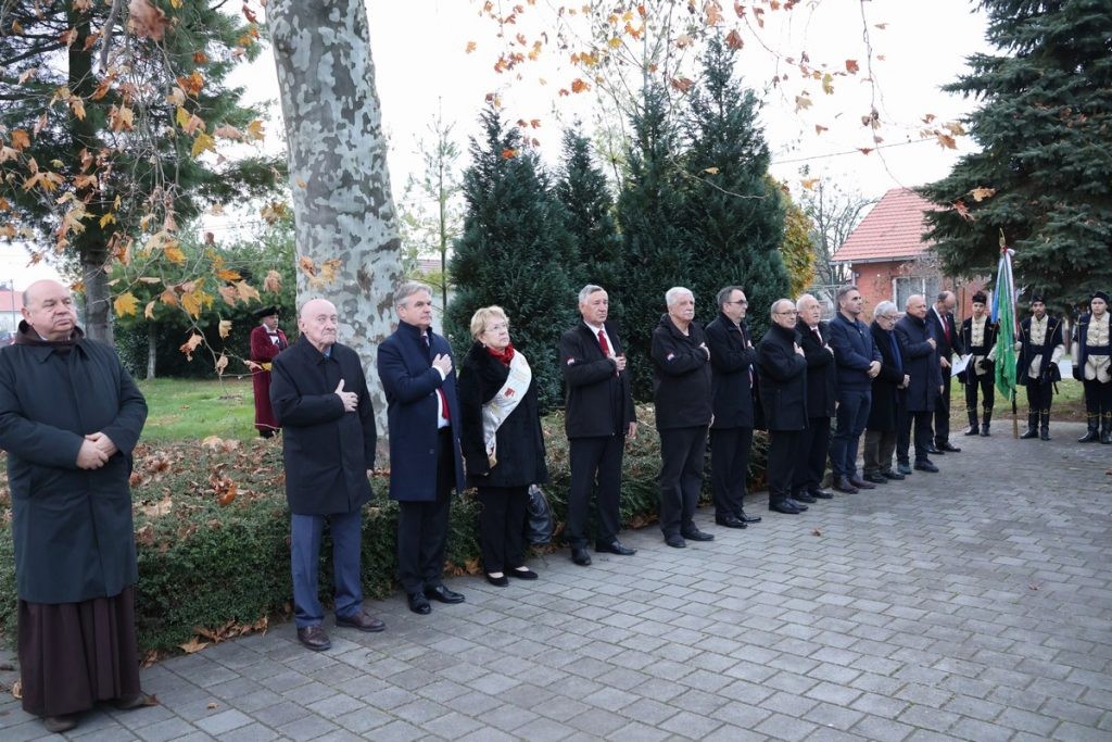 GORNJI KURŠANEC Obilježena 359. obljetnica pogibije velikana Međimurja Nikole VII. Zrinskog GORNJI KURŠANEC Obilježena 359. obljetnica pogibije velikana Međimurja Nikole VII. Zrinskog