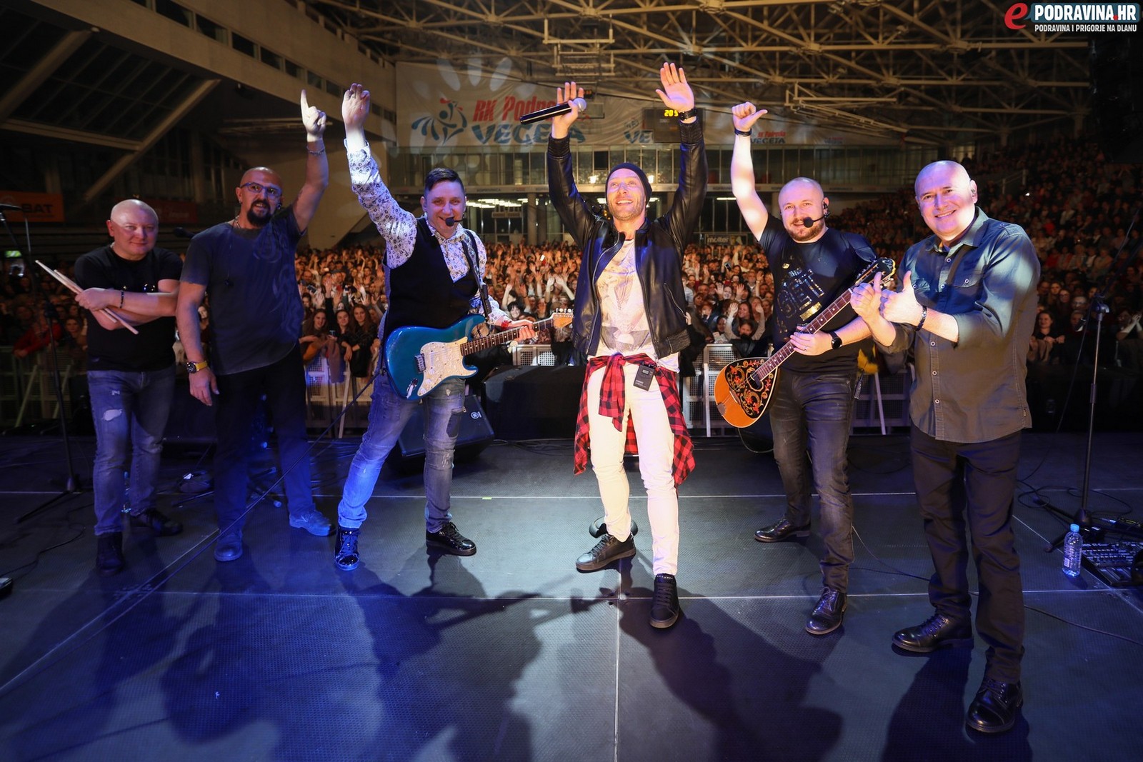 SPEKTAKL U KOPRIVNICI Neda Ukraden uz Vigor priredila nezaboravnu večer