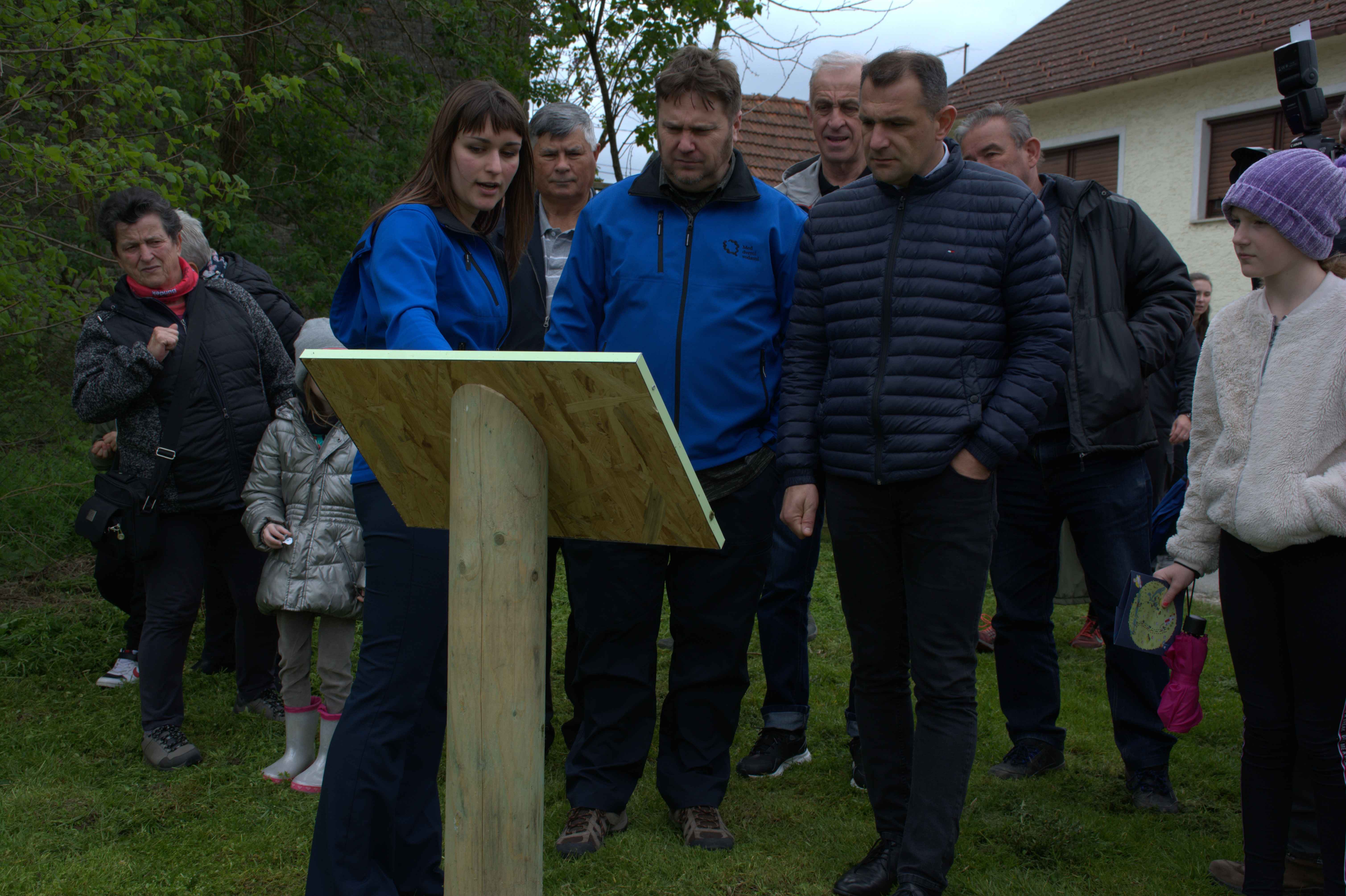 KRIŽOVEC Vrijeme je poslužilo i službeno je otvorena nova poučna staza “Čovjek i rijeka” KRIŽOVEC Vrijeme je poslužilo i službeno je otvorena nova poučna staza “Čovjek i rijeka”