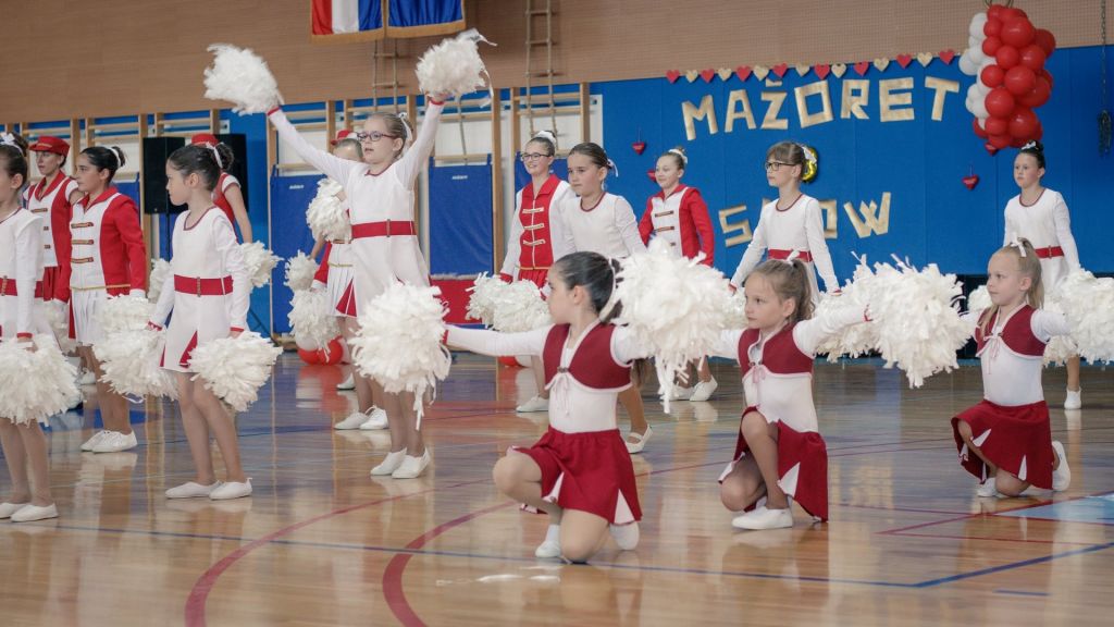 3302008657821205253958445675311