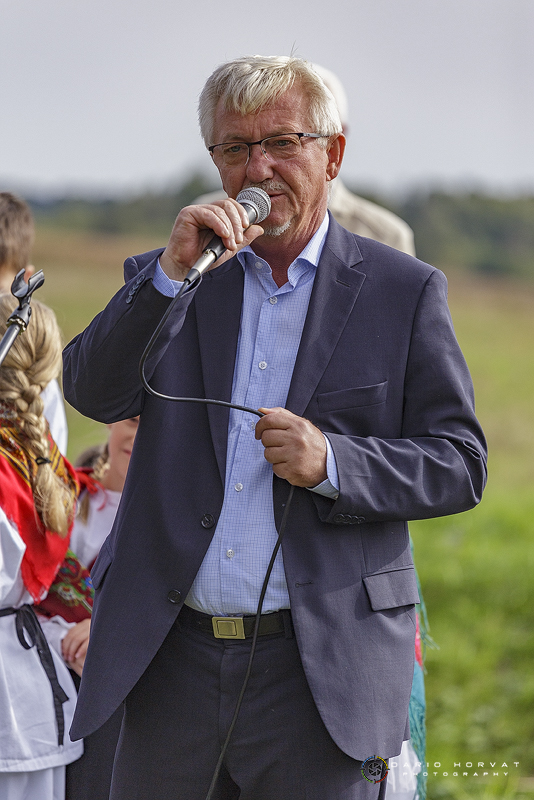 U Gardinovcu svečano otkrivena spomen-ploča posvećena seoskom pralu na potoku Trnavi