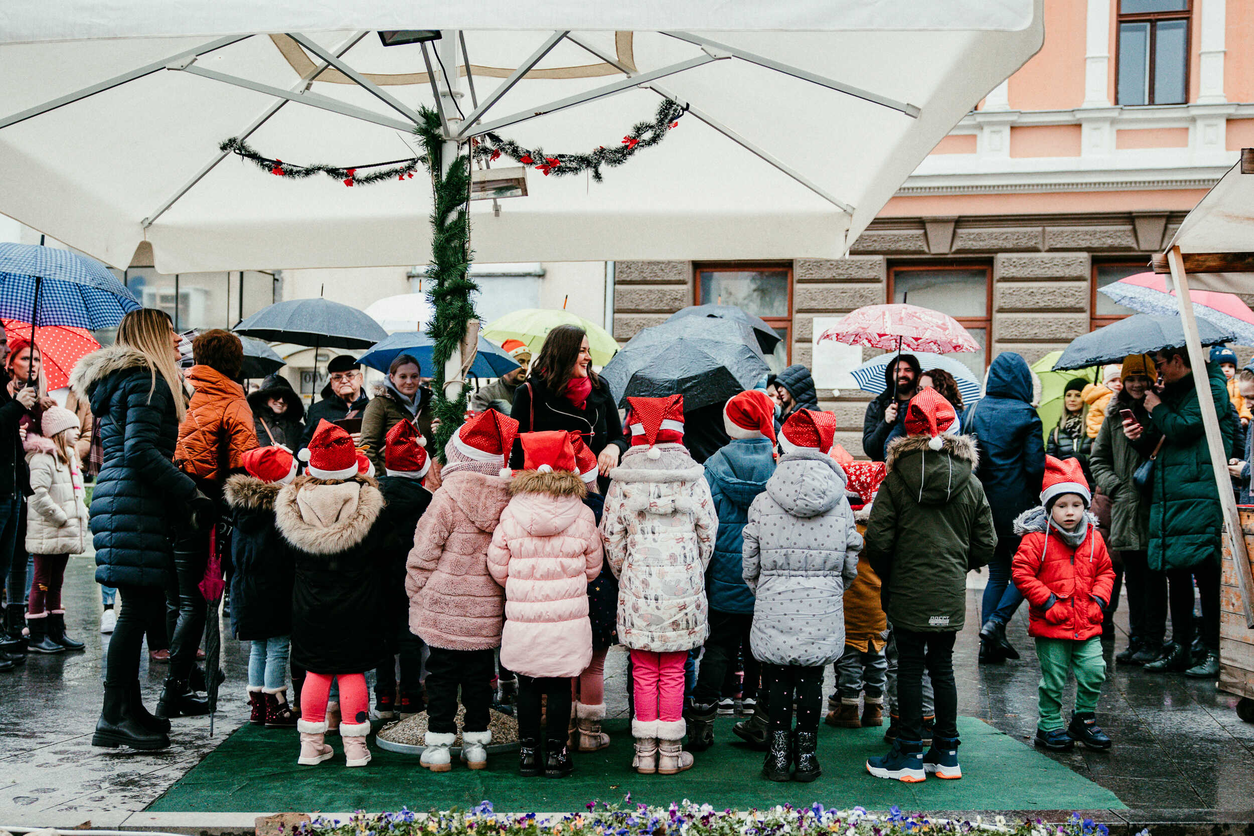 Niti loše vrijeme nije umanjilo radost koju donose brojni programi čakovečkog Adventa