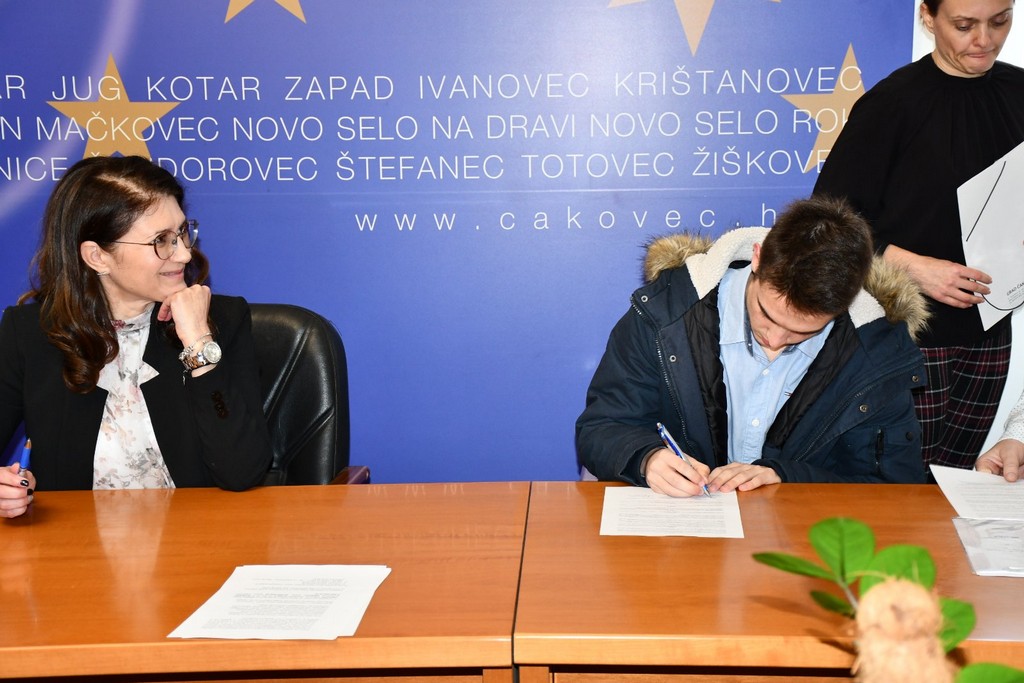 ULAGANJE U OBRAZOVANJE U Gradu Čakovcu potpisano novih stotinu ugovora o stipendiranju studenata