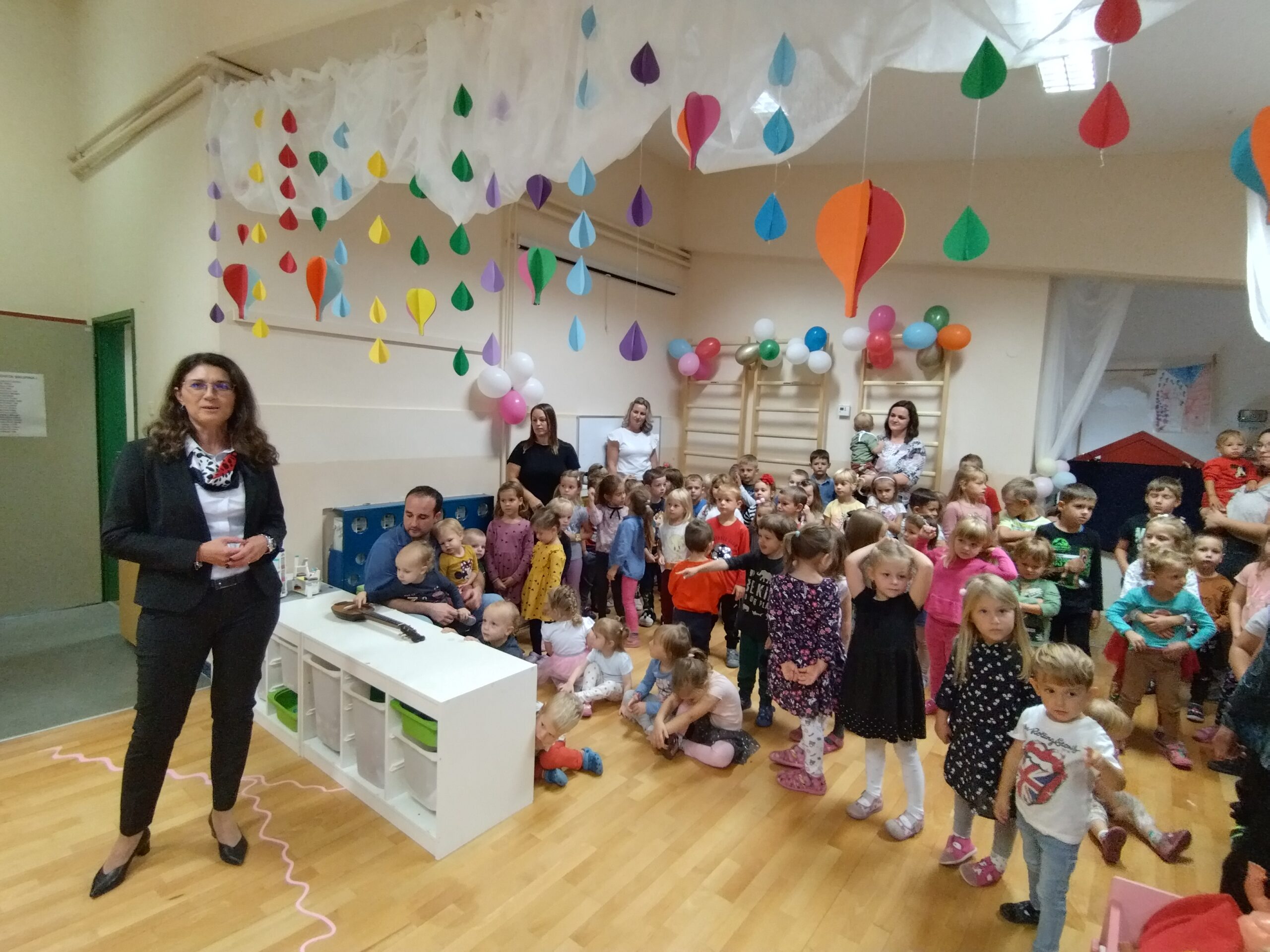 Mališani iz vrtića ‘Pčelice’ Ivanovec veselo proslavili 40. obljetnicu svog vrtića