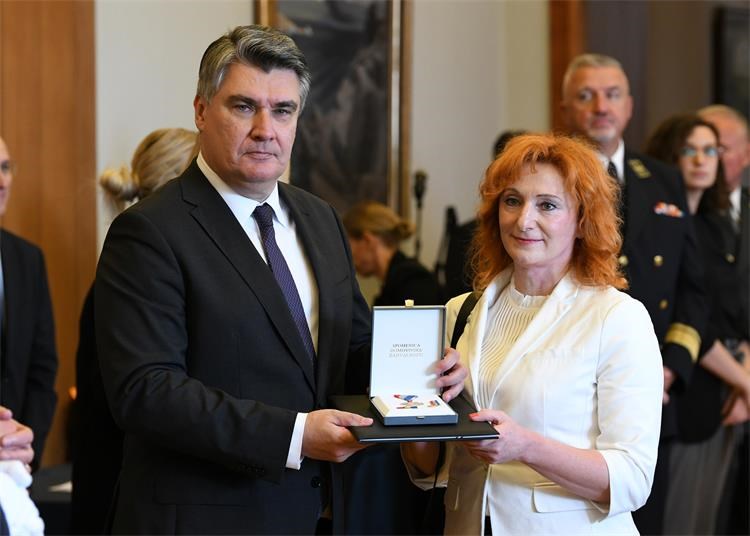 Predsjednik Milanović odlikovao međimurske policajce povodom Dana policije