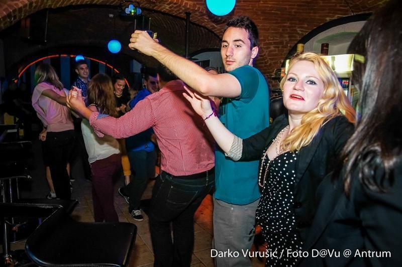 slika00022 Antrum (Petak, 27.6.2014.)