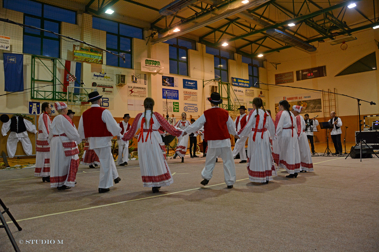 FOTO Pogledajte odličnu atmosferu 28. ‘Priločkih folklornih susreta’ u Prelogu