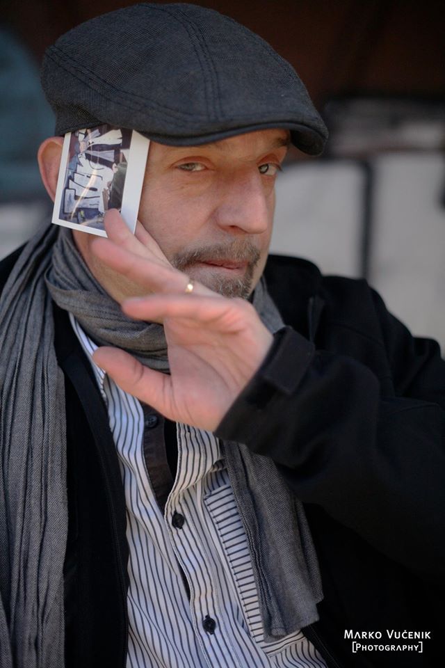 1240192210572988609885368459281