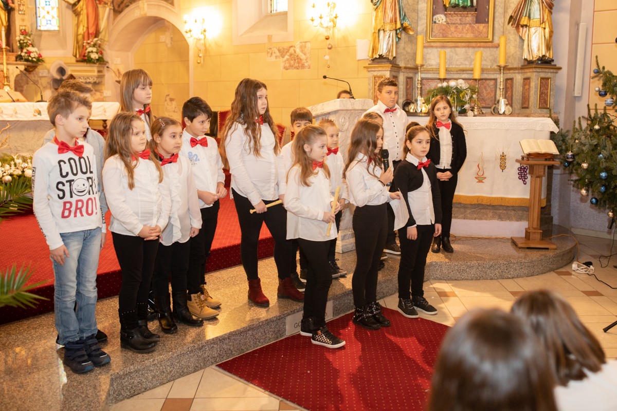FOTO Božićni koncert u crkvi sv. Marije Magdalene u Štrigovi