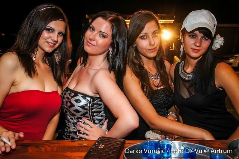 slika00046 Antrum (Subota, 28.6.2014. – Sandra Afrika)