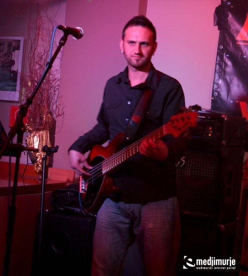 PALADIN 8.10.2011. PALADIN 8.10.2011.