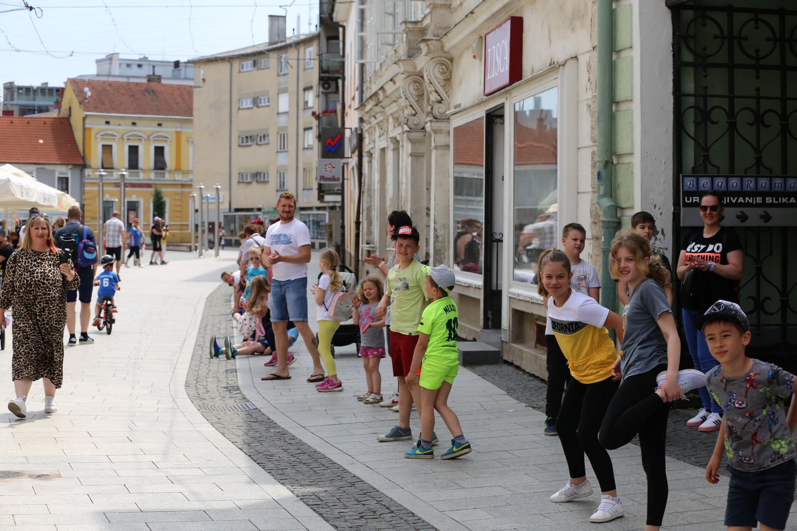 BRAVO! 356 Međimuraca i Međimurki zajedničkim je snagama napravilo više od 600 metara dugu špagu BRAVO! 356 Međimuraca i Međimurki zajedničkim je snagama napravilo više od 600 metara dugu špagu
