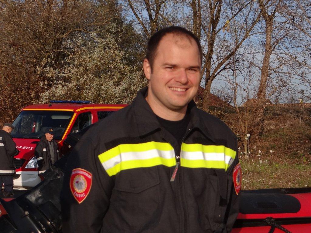 Vatrogasna vježba na obali Mičigen jezera