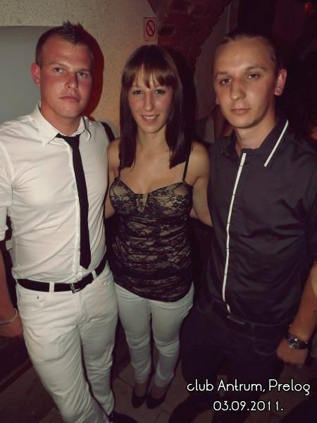 2 (12) Antrum (Petak i subota, 2. i 3.9.2011)