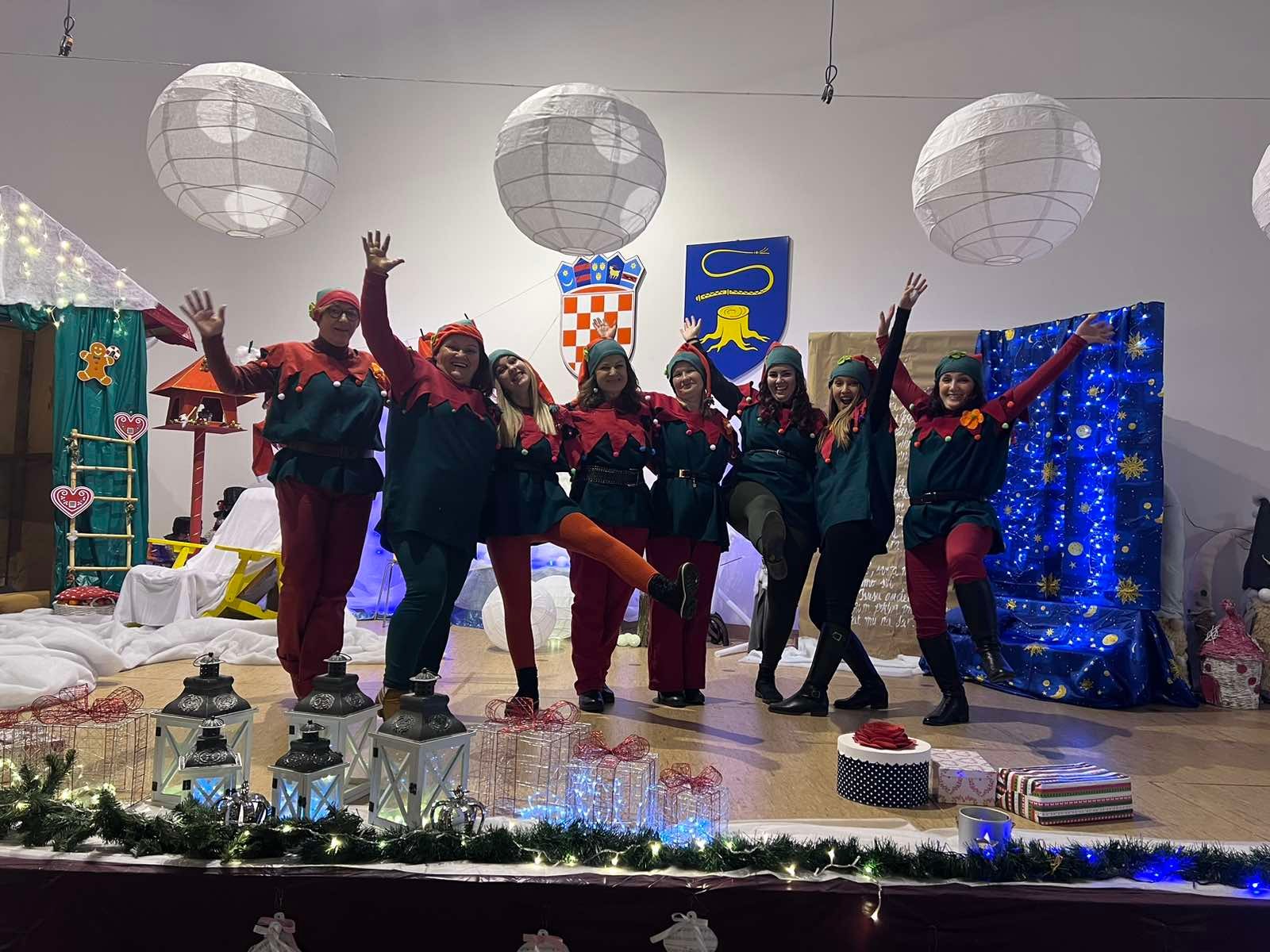 Božićna bajka Udruge Creative iz Strahoninca