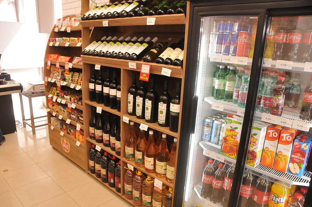 VAJDIN DISKONT U MURSKOM SREDIŠĆU Tak’ smo domaći da nam kupci dođu i u papučama!