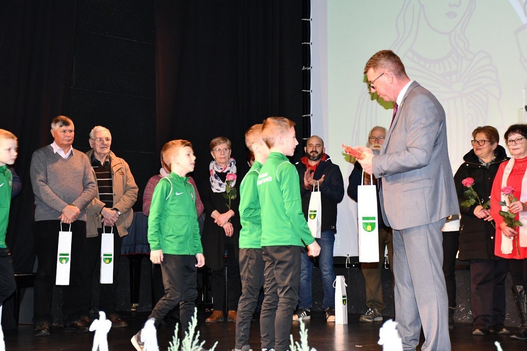 PRIJEM Gradonačelnik i saborski zastupnik Dražen Srpak čestitao udrugama, klubovima i pojedincima na rezultatima ostvarenim tijekom 2022. godine