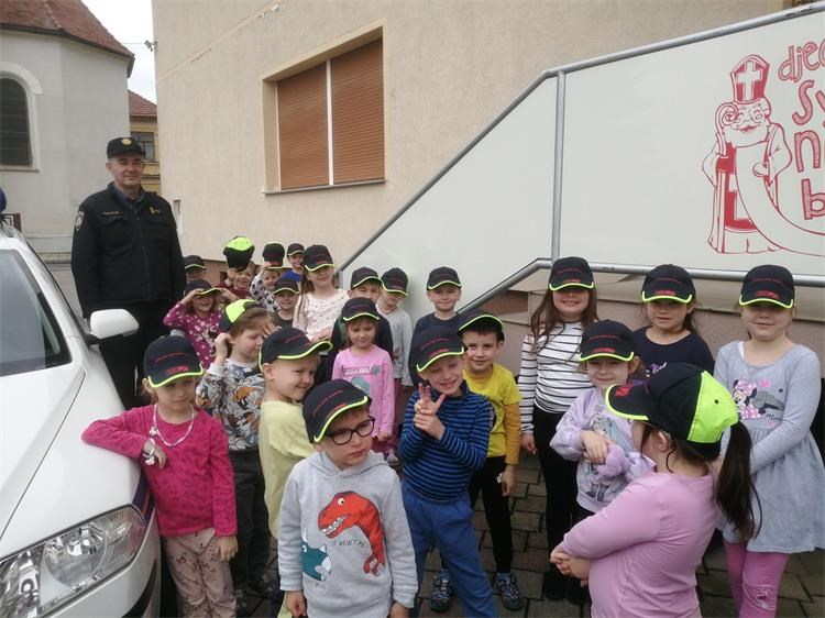 djeca i policija djeca i policija