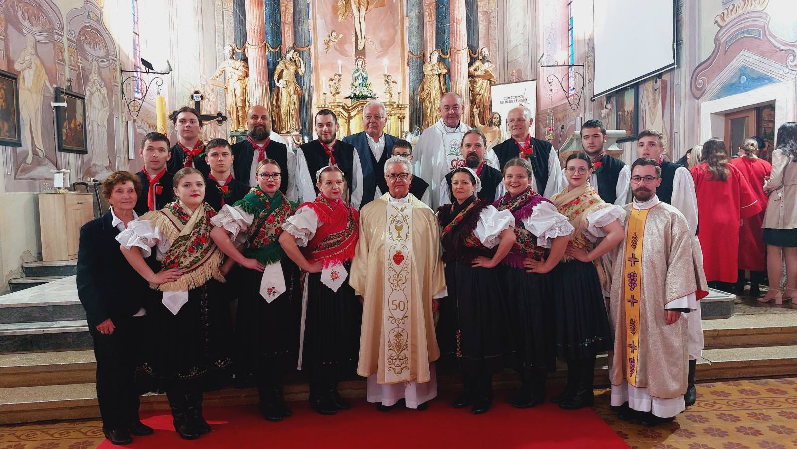 Zlatna misa patera Tončija Trstenjaka