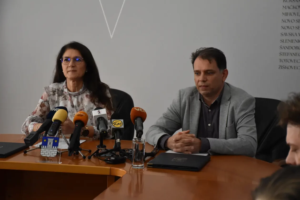 2. Osnovna škola, Čakovec, Grad Čakovec (1) 2. Osnovna škola, Čakovec, Grad Čakovec (1)