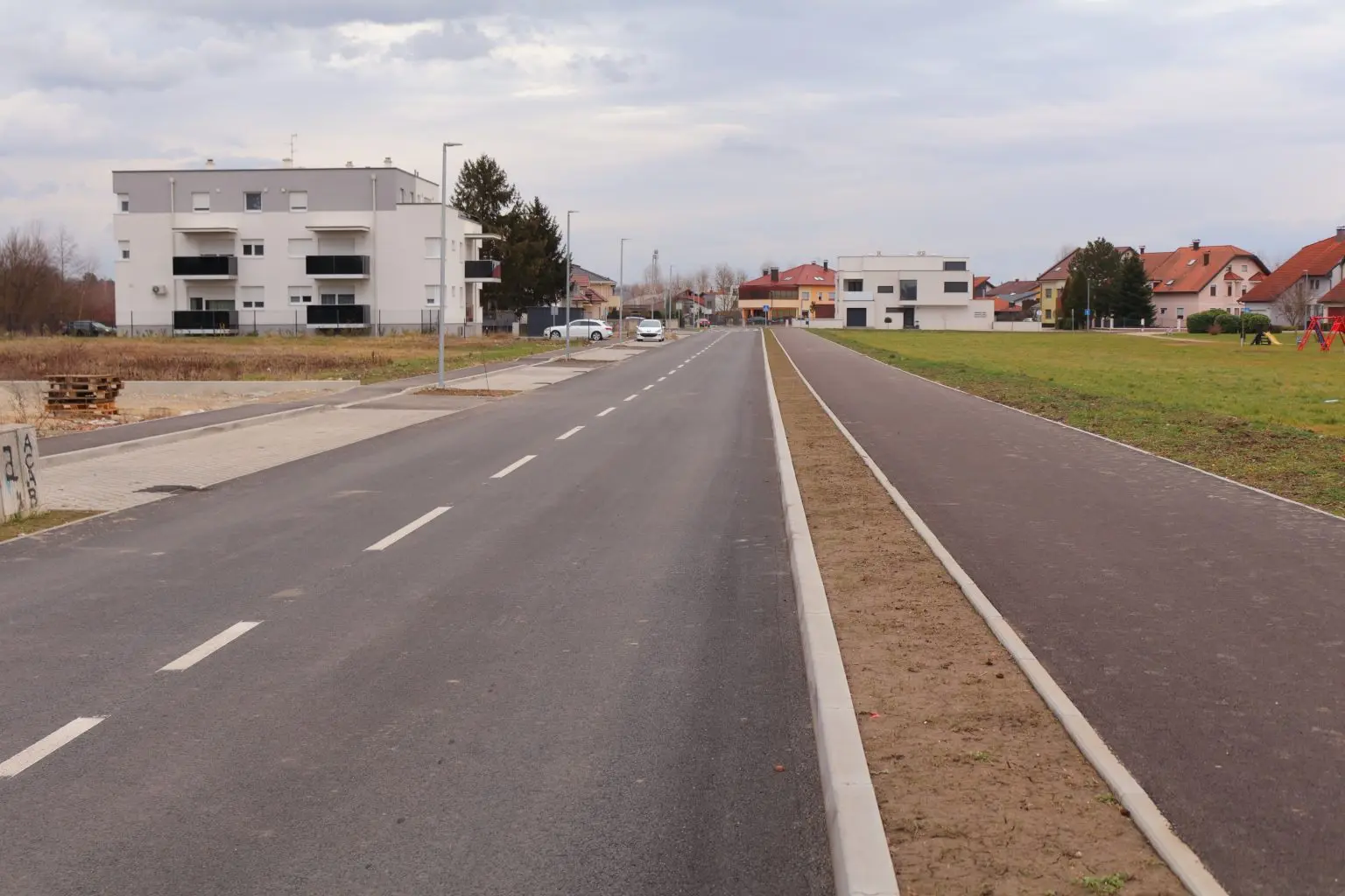 2. faza radova u Ulici Marije Zidarić u Čakovcu (8) 2. faza radova u Ulici Marije Zidarić u Čakovcu (8)