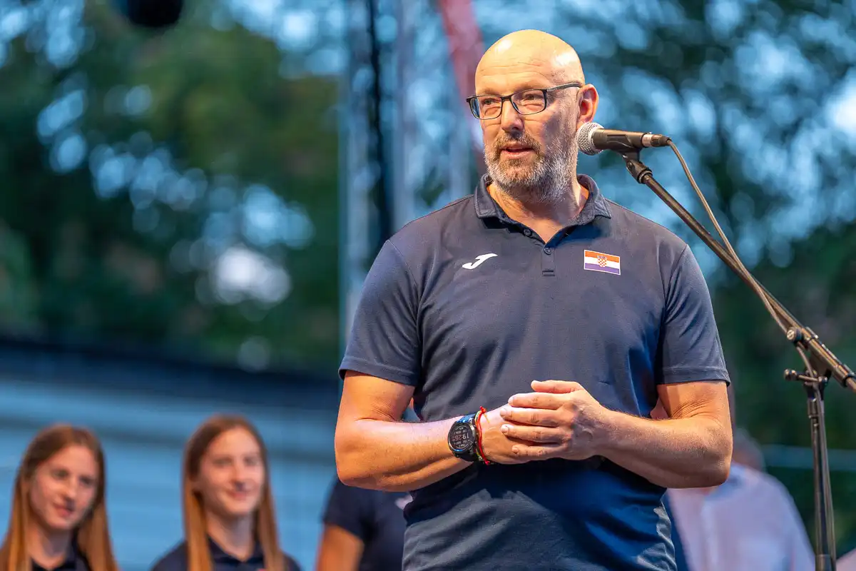 2.9.2024. – Svečani doćek Jane Košćak i Roka Farkaša_FB Media (21 of 35) 2.9.2024. – Svečani doćek Jane Košćak i Roka Farkaša_FB Media (21 of 35)