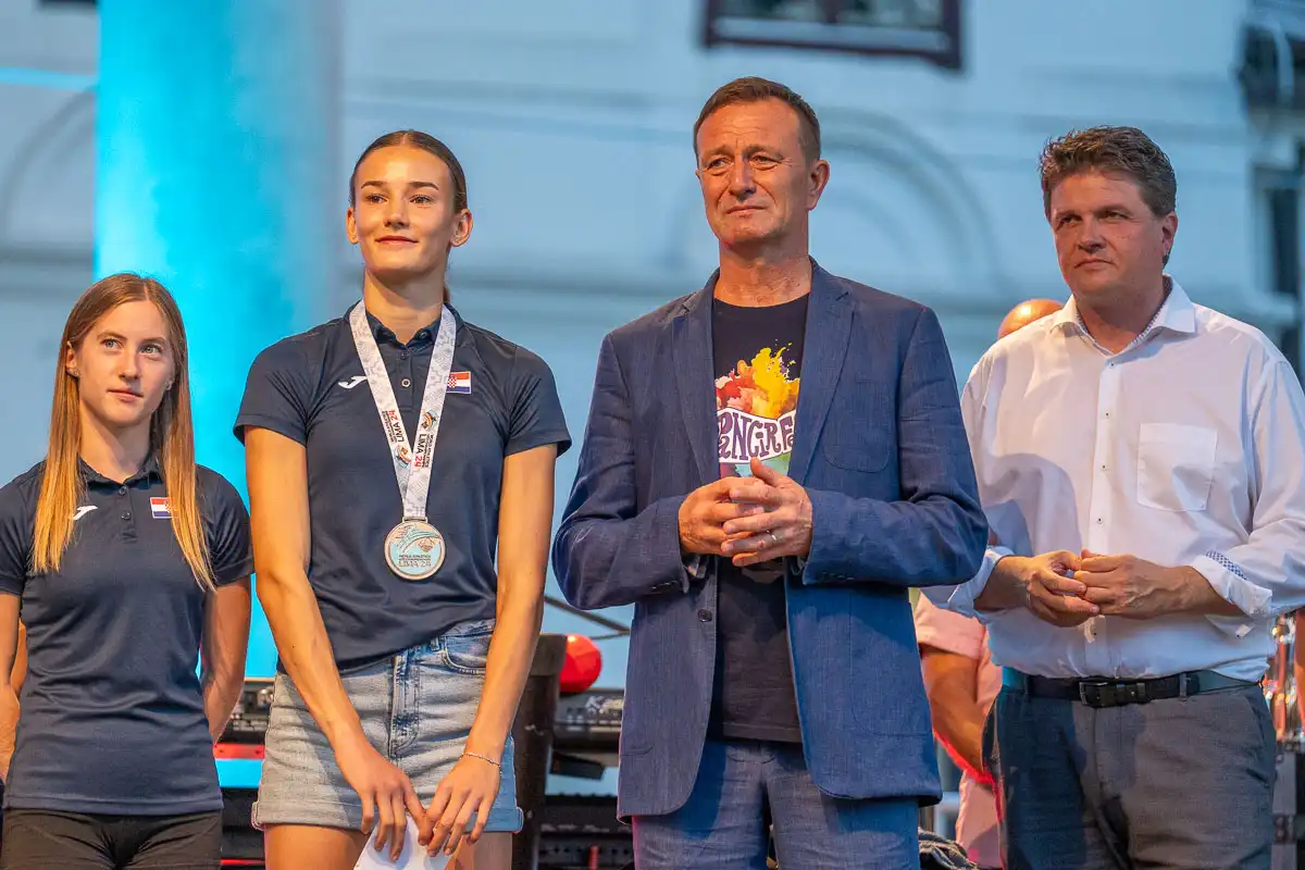 2.9.2024. – Svečani doćek Jane Košćak i Roka Farkaša_FB Media (24 of 35) 2.9.2024. – Svečani doćek Jane Košćak i Roka Farkaša_FB Media (24 of 35)