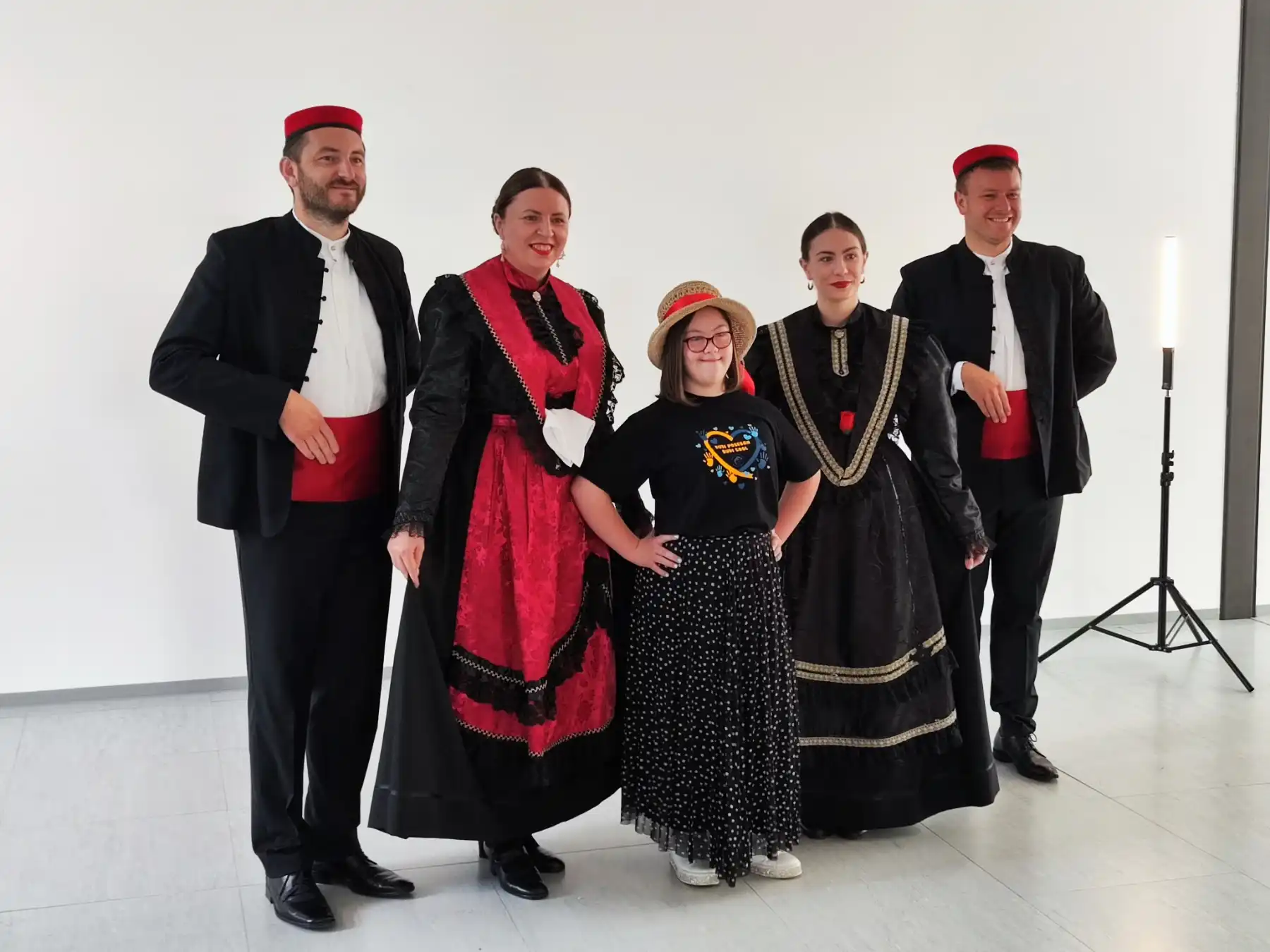 Udruga za sindrom Down – snimanje kalendara (11) Udruga za sindrom Down – snimanje kalendara (11)