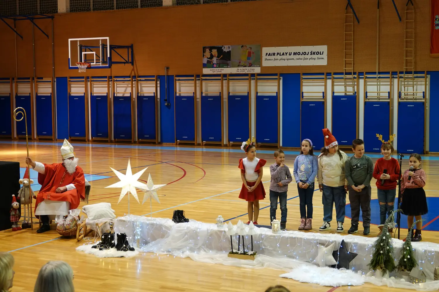 2024_12_05_DSC-RX10M4_0174 djeca 2024_12_05_DSC-RX10M4_0174 djeca