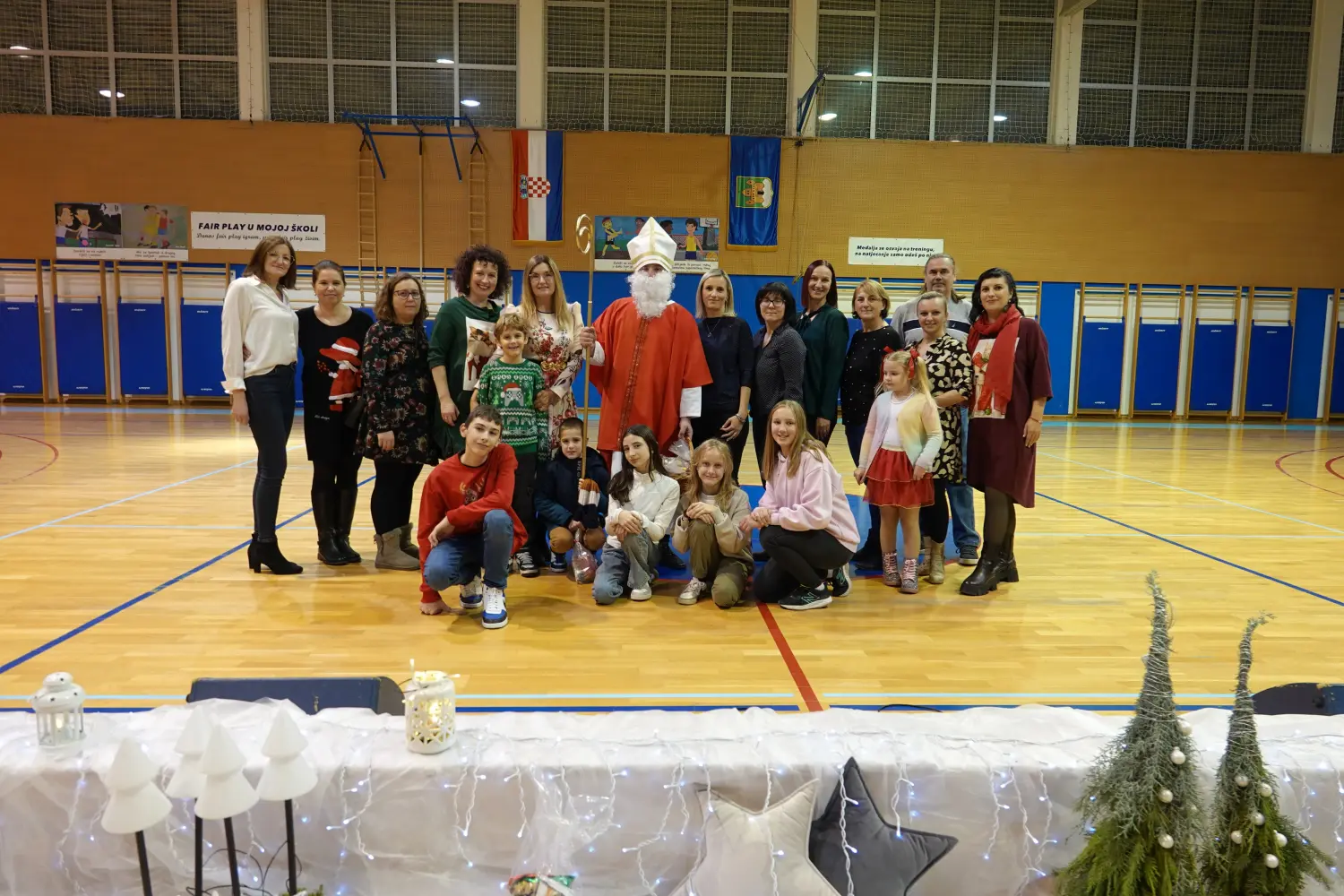 2024_12_05_DSC-RX10M4_0577 sveti nikola i društvo naša djeca 2024_12_05_DSC-RX10M4_0577 sveti nikola i društvo naša djeca