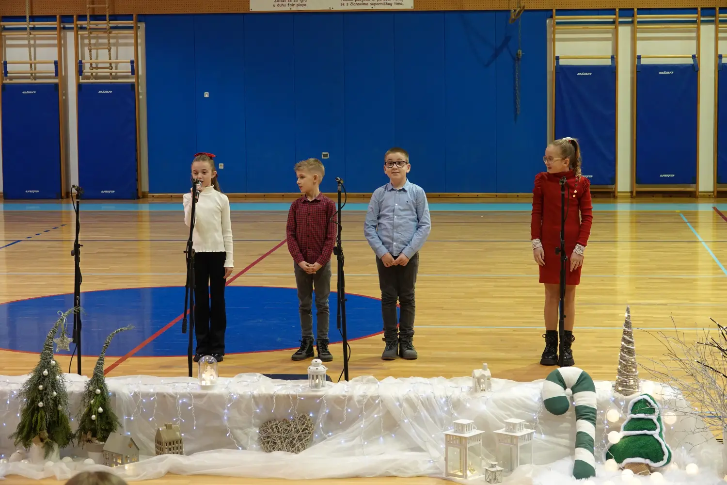 2024_12_05_DSC-RX10M4_9924 djeca 2024_12_05_DSC-RX10M4_9924 djeca