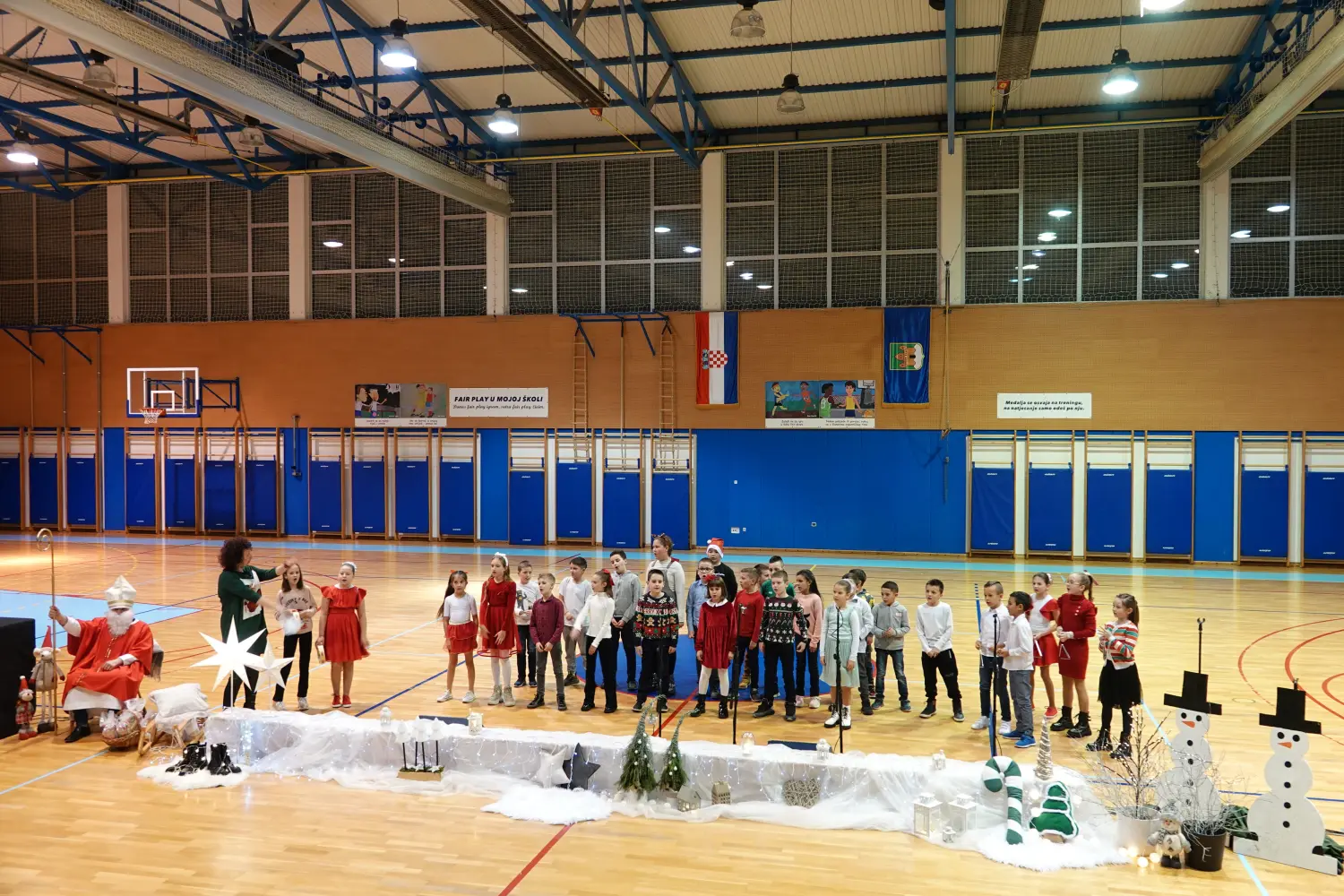 2024_12_05_DSC-RX10M4_9938 djeca sveti nikola 2024_12_05_DSC-RX10M4_9938 djeca sveti nikola