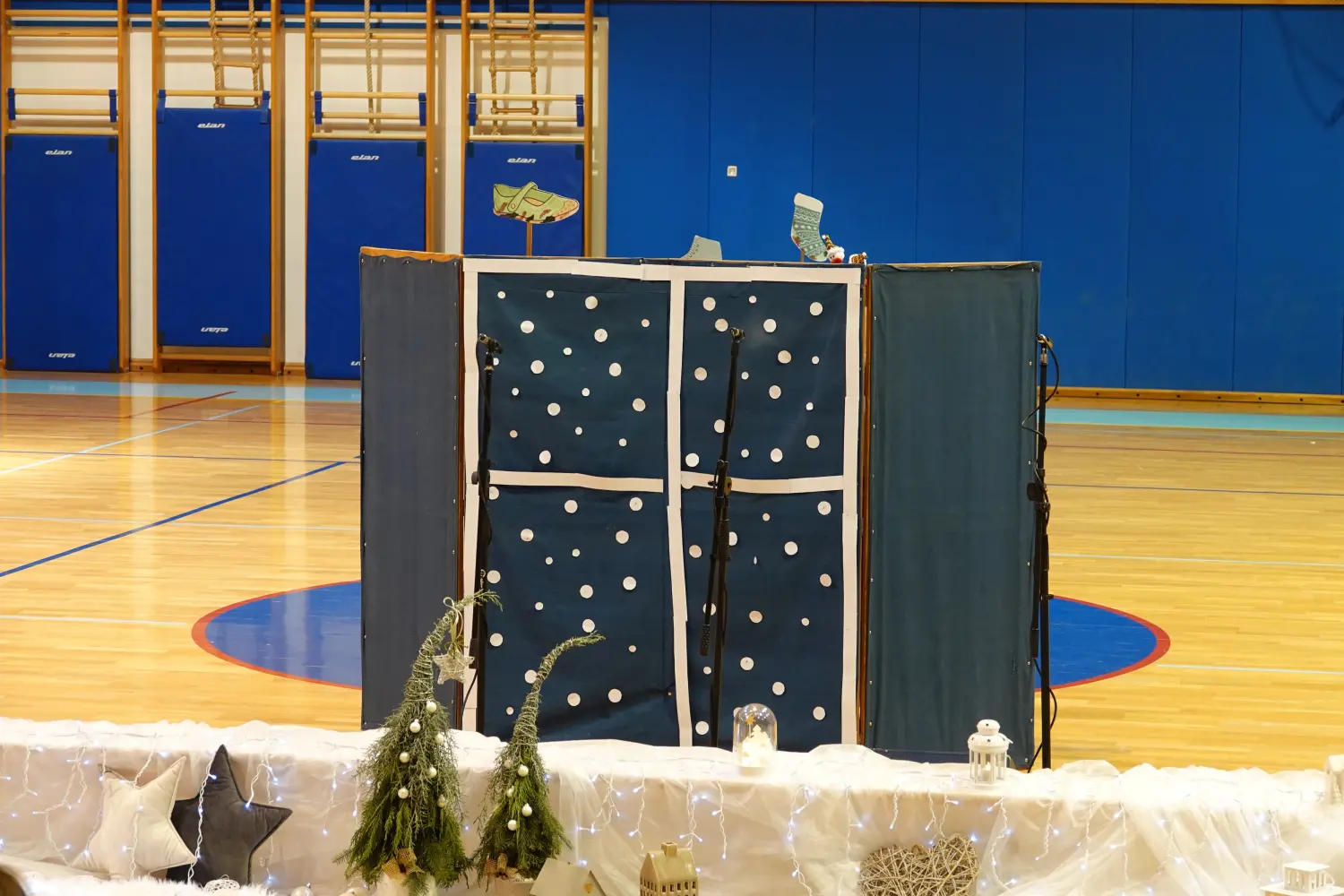 2024_12_05_DSC-RX10M4_9970 predstava 2024_12_05_DSC-RX10M4_9970 predstava