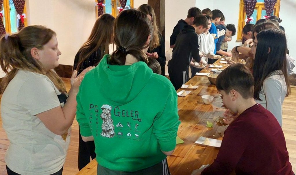 20250328_213402 20250328_213402