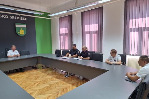 20250807_100229 20250807_100229