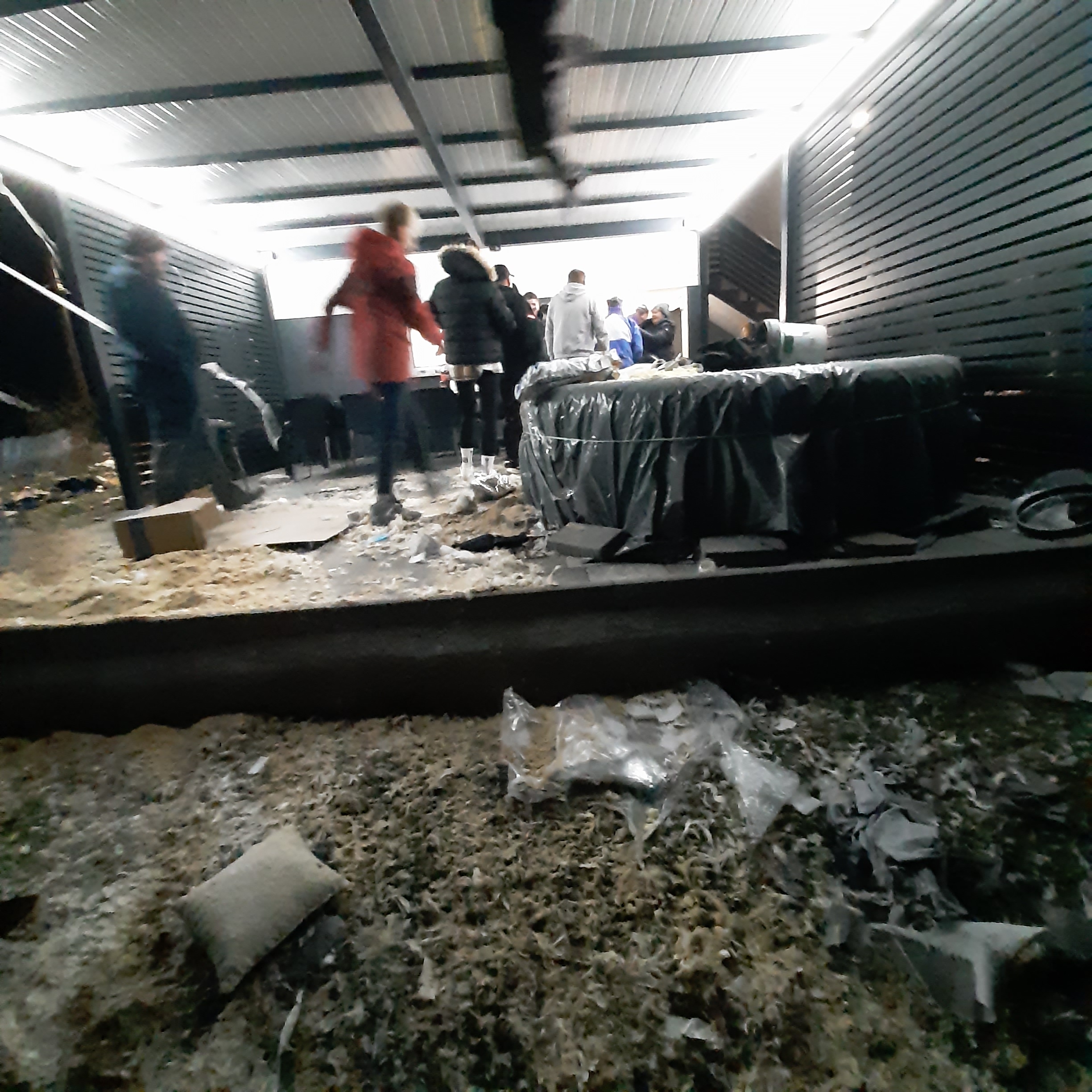 20251004_225931 20251004_225931