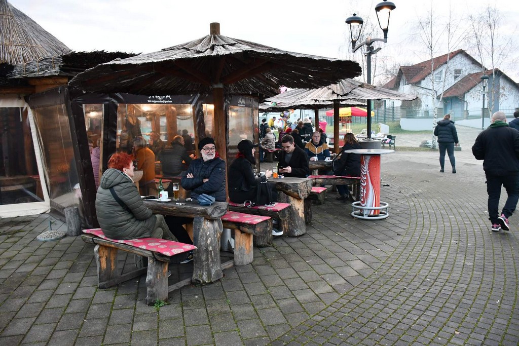 Blagdansko ozračje osjećalo se na svakom koraku najsjevernijeg grada