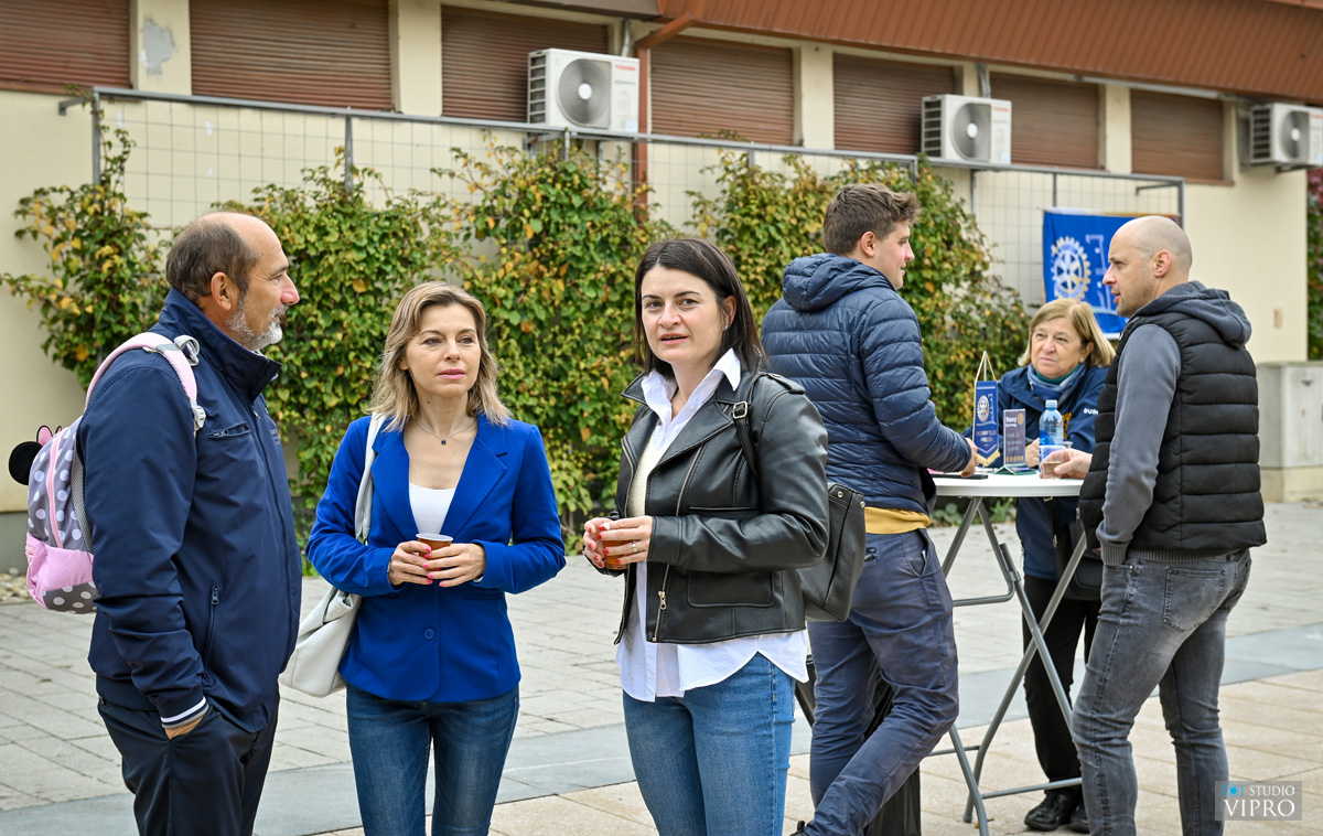 ZA POMOĆ POTREBITIMA Održana još jedna kestenijada Rotary cluba Prelog