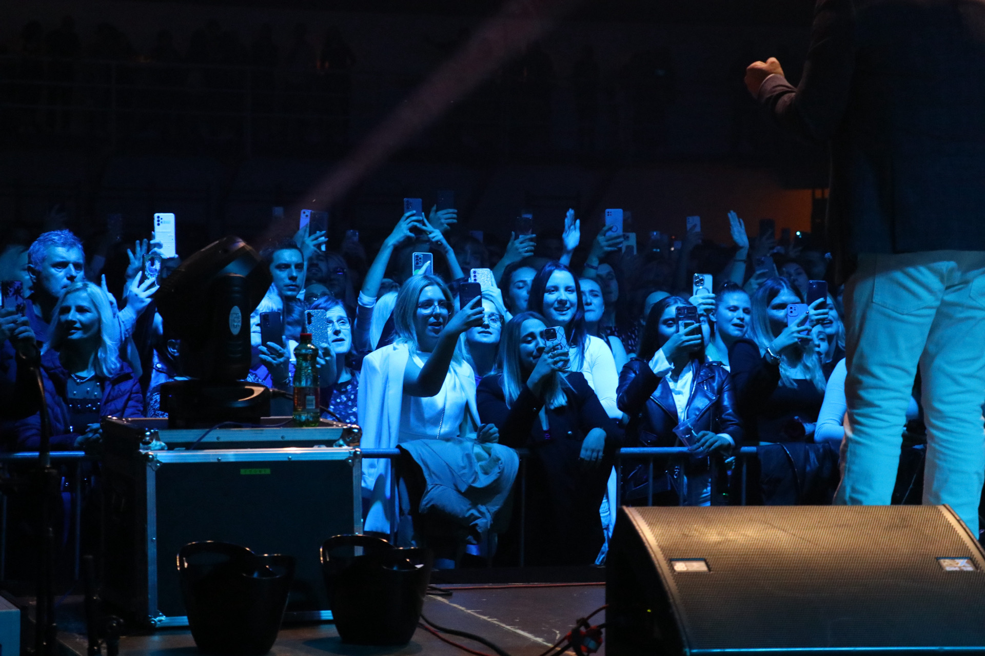 FOTO Željko Samardžić zagrijao Čakovec na jesenskom koncertu u punoj GOC dvorani