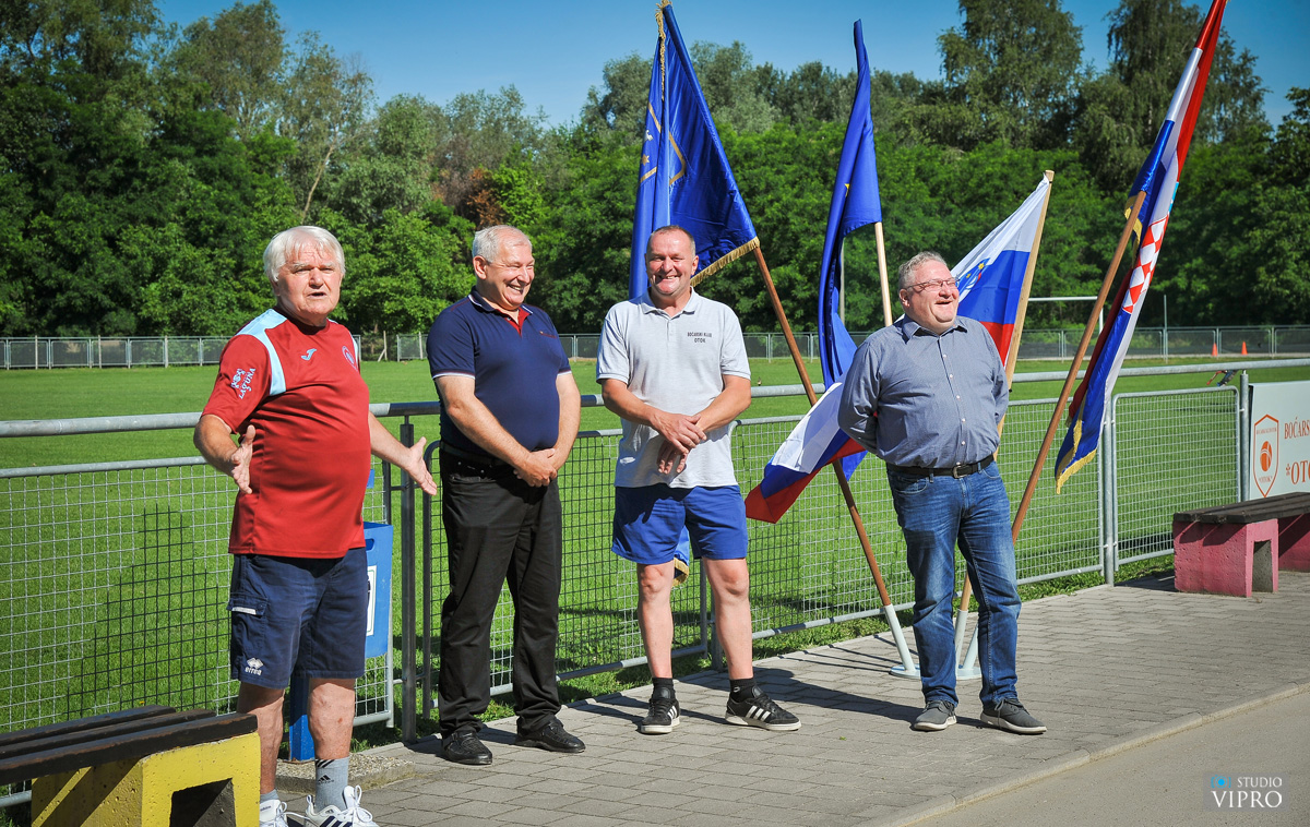 Četrnaest ekipa na Međunarodnom boćarskom turniru u Otoku