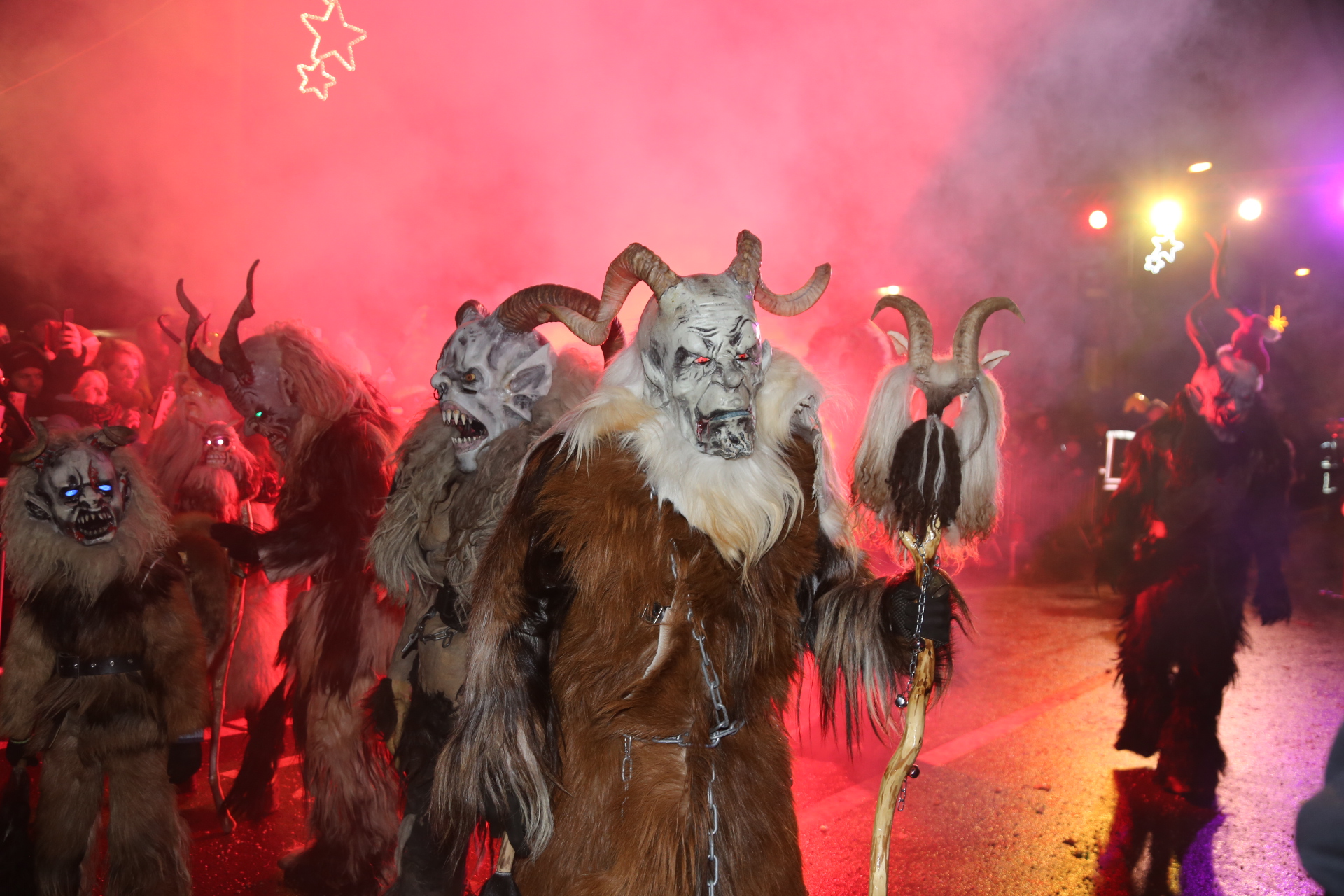 BILO JE ZANIMLJIVO Svetomartinski Krampuslauf opet oduševio brojne posjetitelje BILO JE ZANIMLJIVO Svetomartinski Krampuslauf opet oduševio brojne posjetitelje