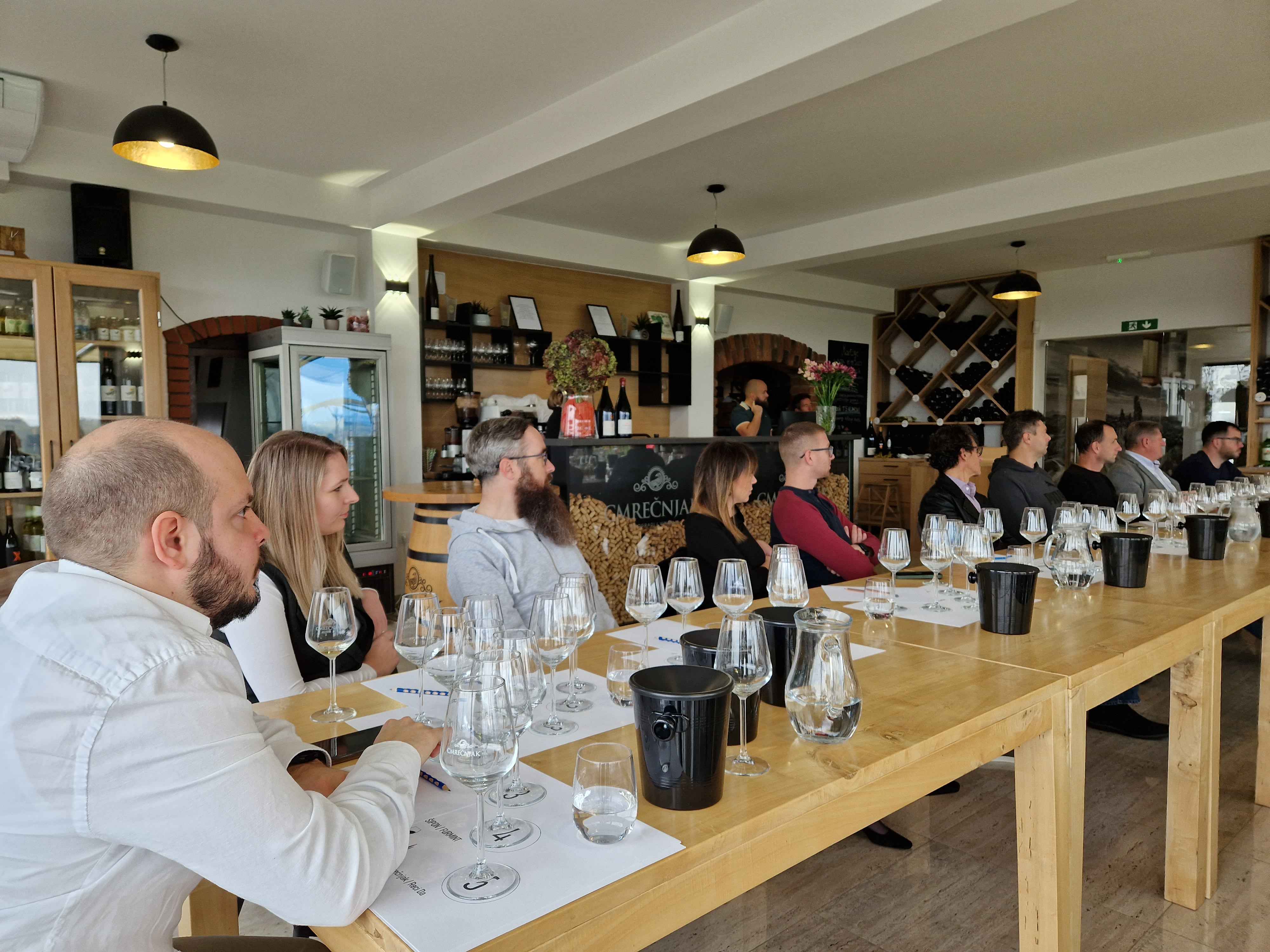 VRHUNSKA DEGUSTACIJA Pogledajte kako je bilo na međunarodnoj radionici vina