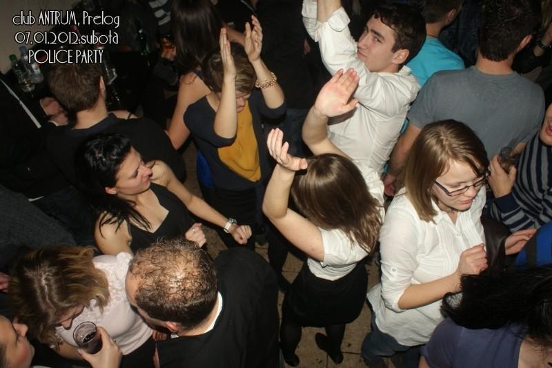 slika0089 Antrum (Subota, 7.1.2012) slika0089 Antrum (Subota, 7.1.2012)