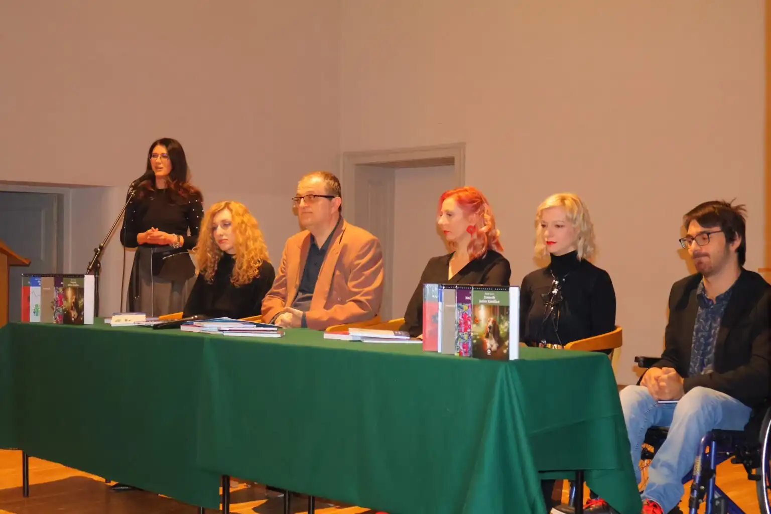 21. kolo Bibliotke Insula (1)