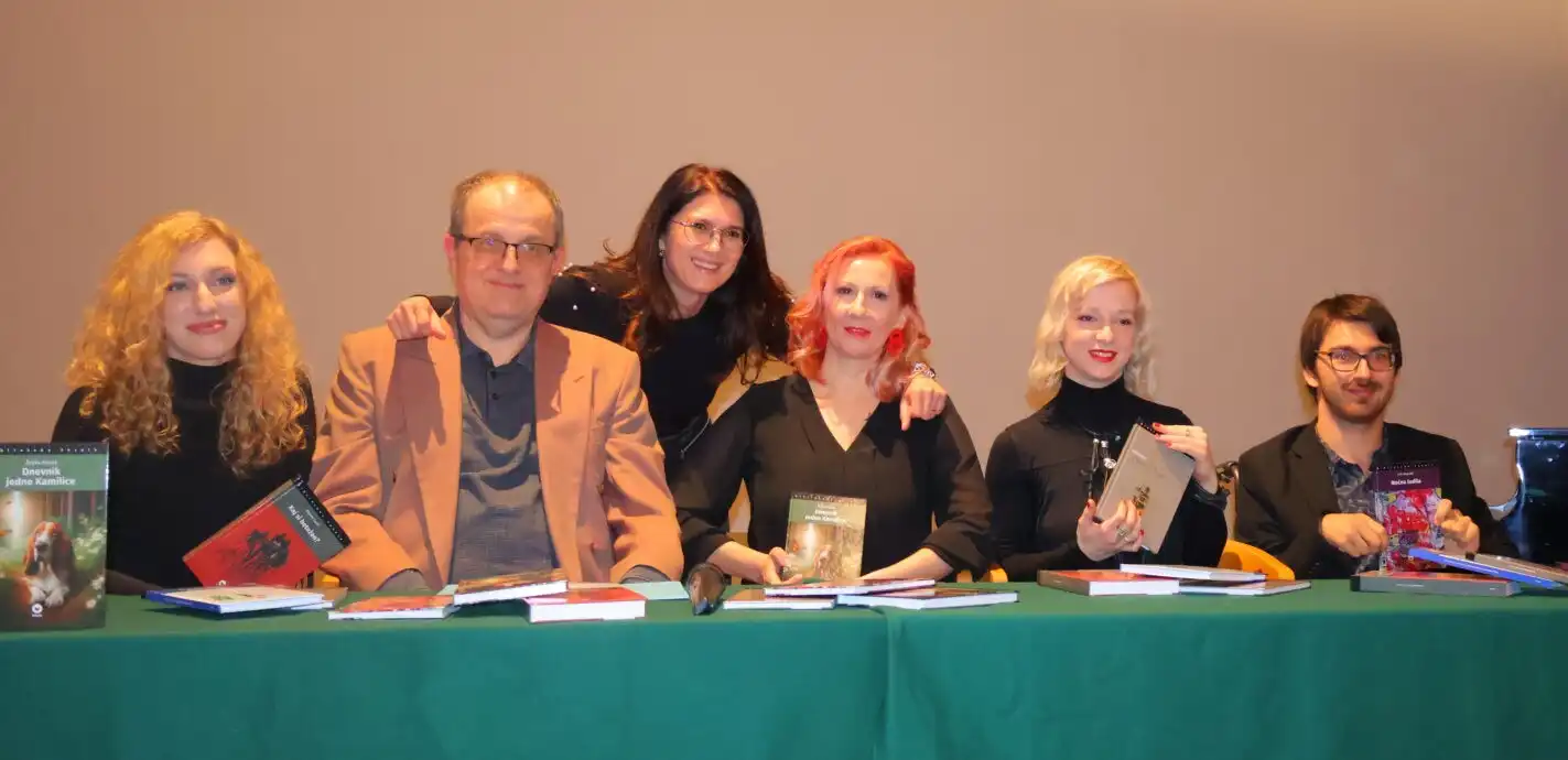 21. kolo Bibliotke Insula (14)