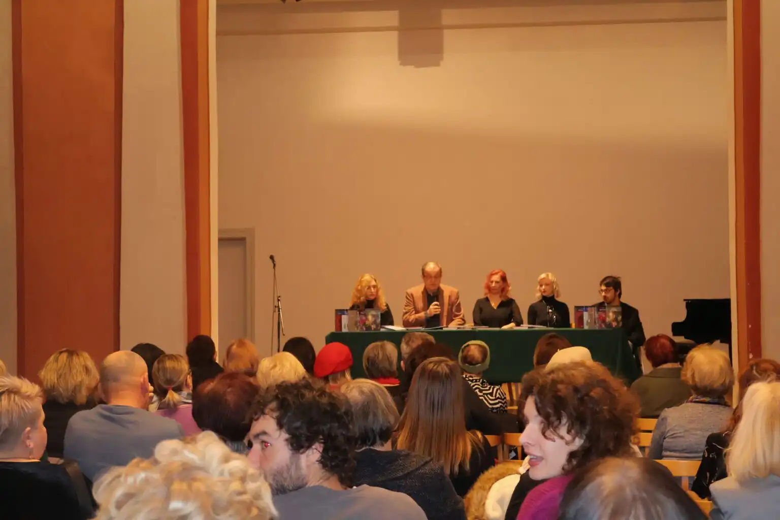 21. kolo Bibliotke Insula (2)