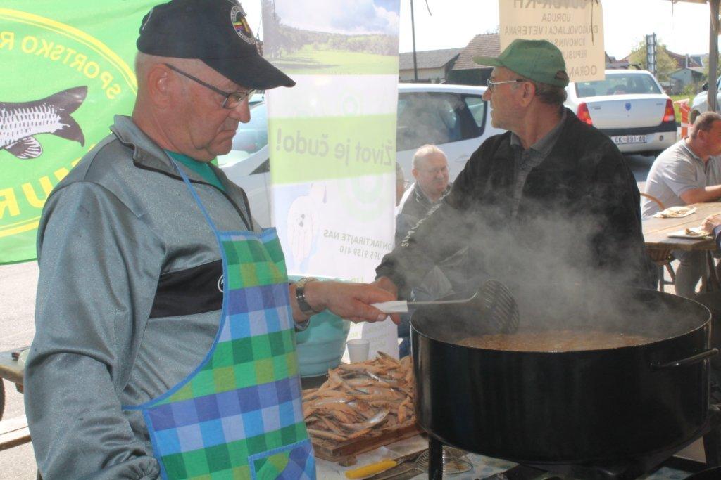 Humanitarna podjela ribica u Nedelišću