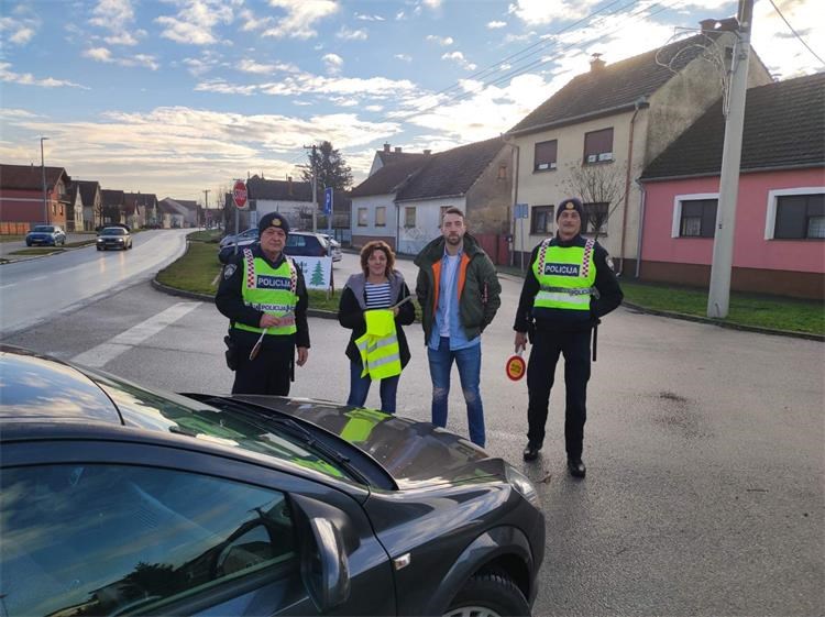 Policija nagradila vozače